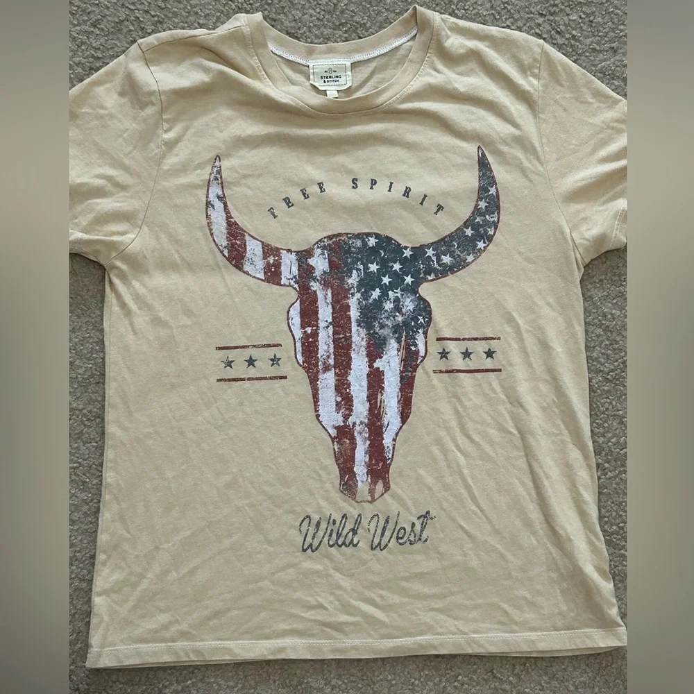 BKE Sterling & Stitch Women’s Medium Graphic T Shirt - Picture 7 of 7